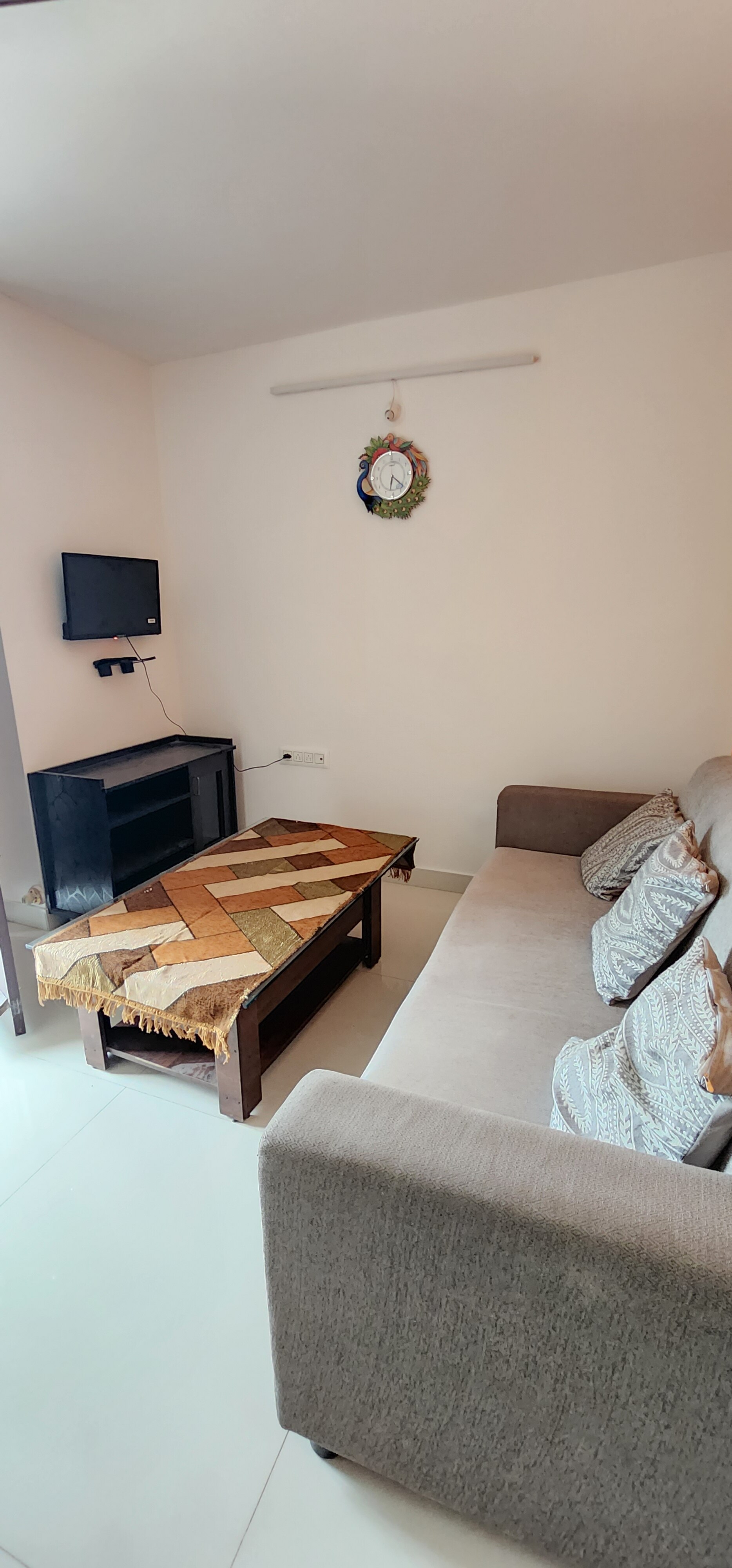 Lovely Single Bedroom House in Terrace Hsr Layout - Tap to explore photos
