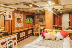 The Clubhouse Ooty | Rooms in a Homestay, Ooty