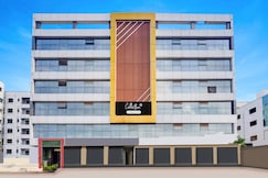 Super Collection O Manjari - Mundhwa Road Formerly 7 Treats, Pune