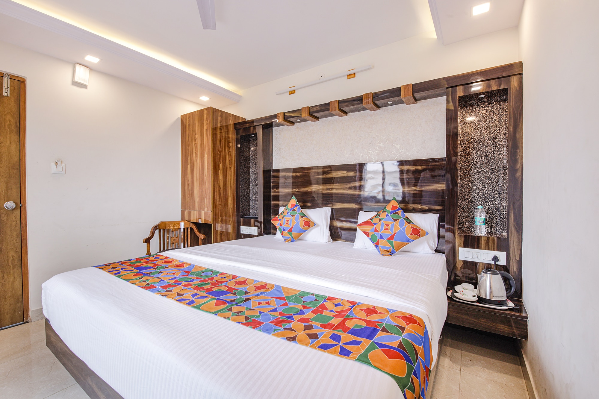 FabHotel SG5 Inn Suites - Nr. Kempegowda Int'l Airport - Tap to explore photos