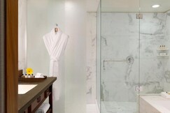 Shangri-La Vancouver, Vancouver