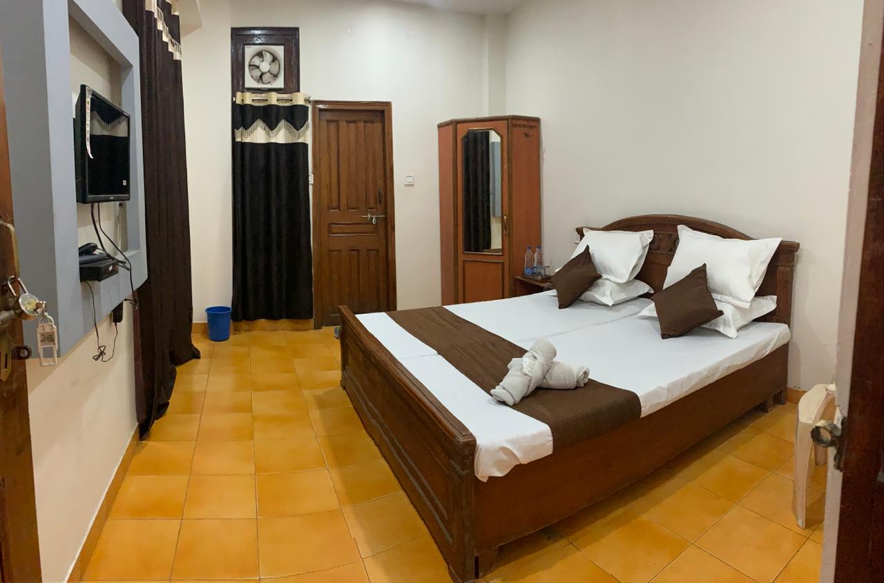 Hotel Indra Mahal - Tap to explore photos