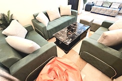 Cozy vibes 3bhk Flat, Delhi