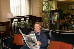 Hampton Inn & Suites by Hilton Laval, Montreal