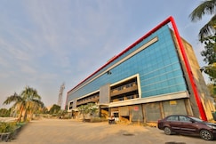 Hotel Day Night Stay, Palsana