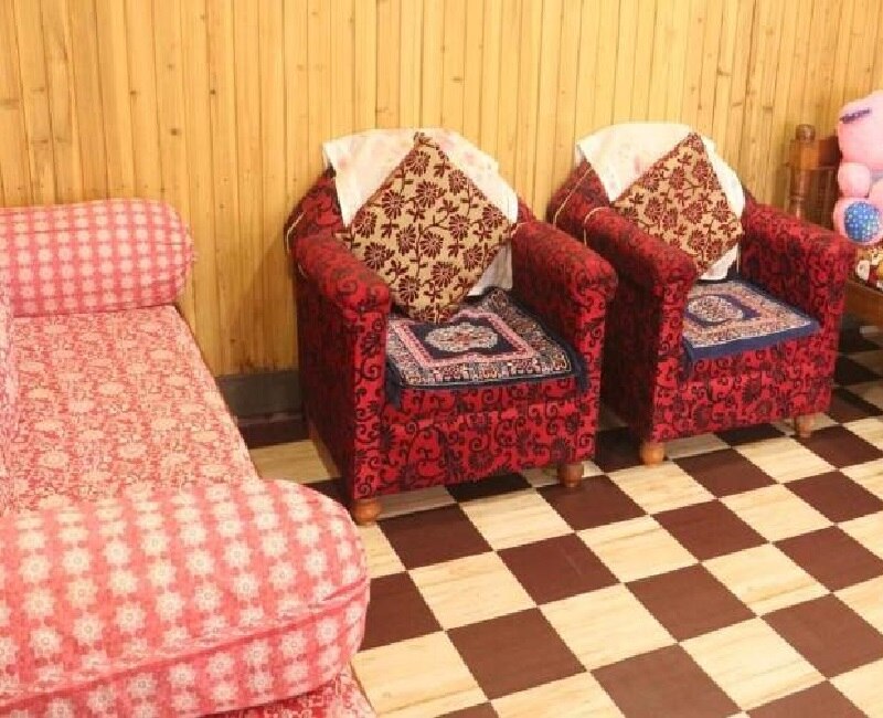 Longchen Homestay - Tap to explore photos