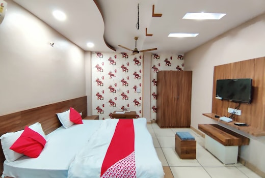 Grand Stay