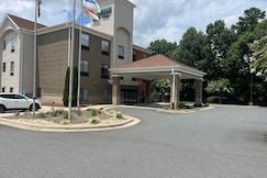 Holiday Inn Express & Suites ALBEMARLE, Stanly