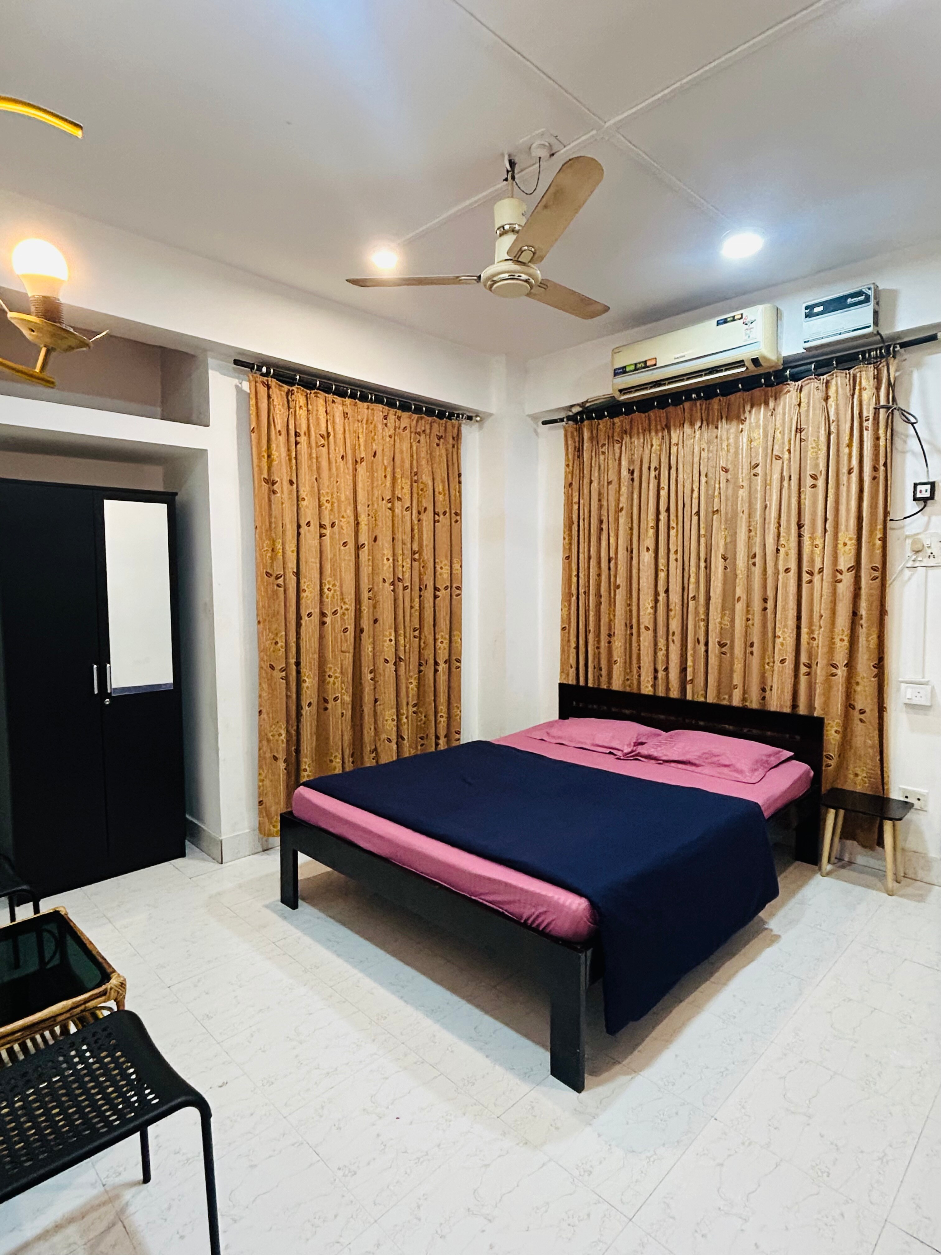 Max Homestay - Tap to explore photos