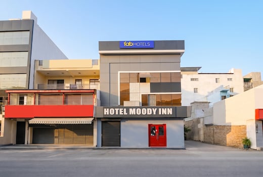 FabHotel Moody Inn Nawada