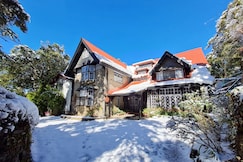 StayVista at Northwood Cottage - A Heritage Retreat, Shimla