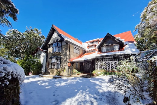 StayVista at Northwood Cottage - A Heritage Retreat