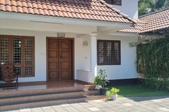 Peaceful Garden Compound near Amala Hospital, Guruvayur