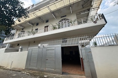 Hotel O Uttarakhand B/b, Dehradun