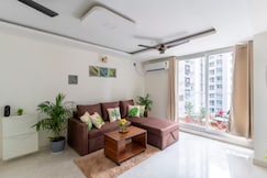 Homely, Spacious 2bhk with Balcony in Powai by Iconic Stays, Mumbai