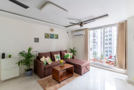 Homely, Spacious 2bhk with Balcony in Powai by Iconic Stays