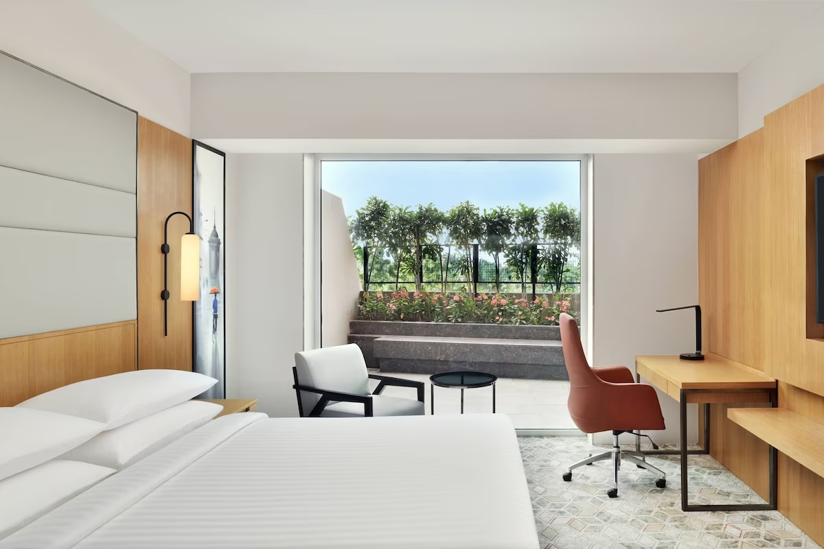Courtyard by Marriott Nashik - Tap to explore photos