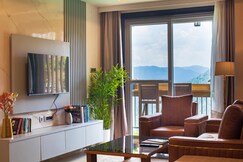 Grace Luxurious 2BHK, Shimla