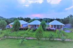 Royal Pavalion Jawai, Falna