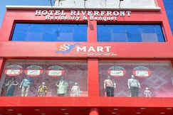 Hotel River Front, Buxar