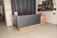 Hotel R K Grand, Kanpur