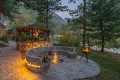 StayVista at Melodic @ Breezy Banks, Sainj