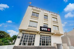 Hotel O Shree Krishna Palace, Musafirkhana