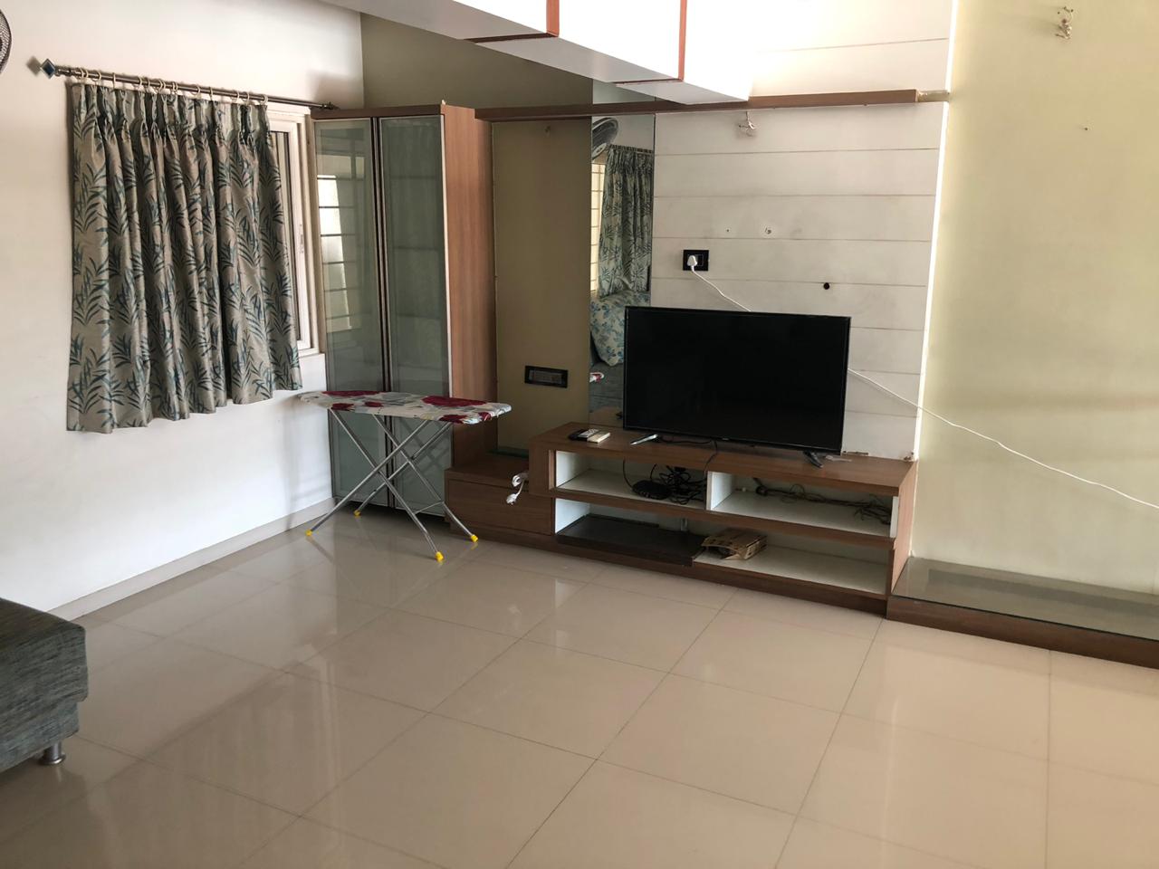 MH12 Services Kharadi 3BHK Luxury Apartments - Tap to explore photos