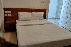VANYORA HOTEL, Vagamon
