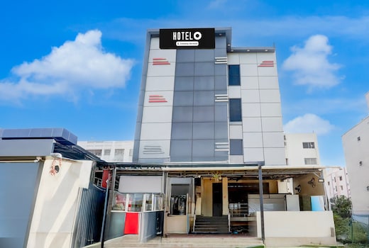 Super Collection O Tirupati Central Junction Formerly Hotel Adith Grand