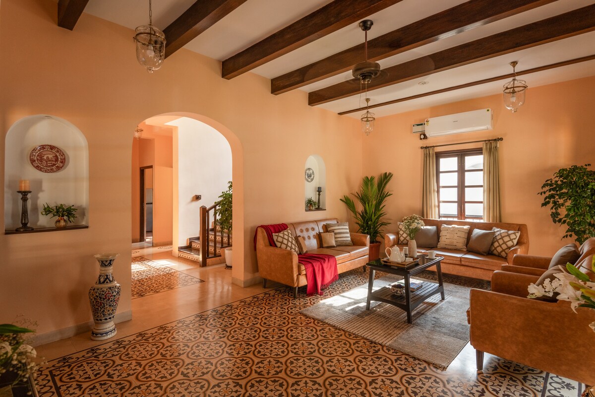 Spacious 4BHK Villa with Private Pool near Hammerz - Tap to explore photos