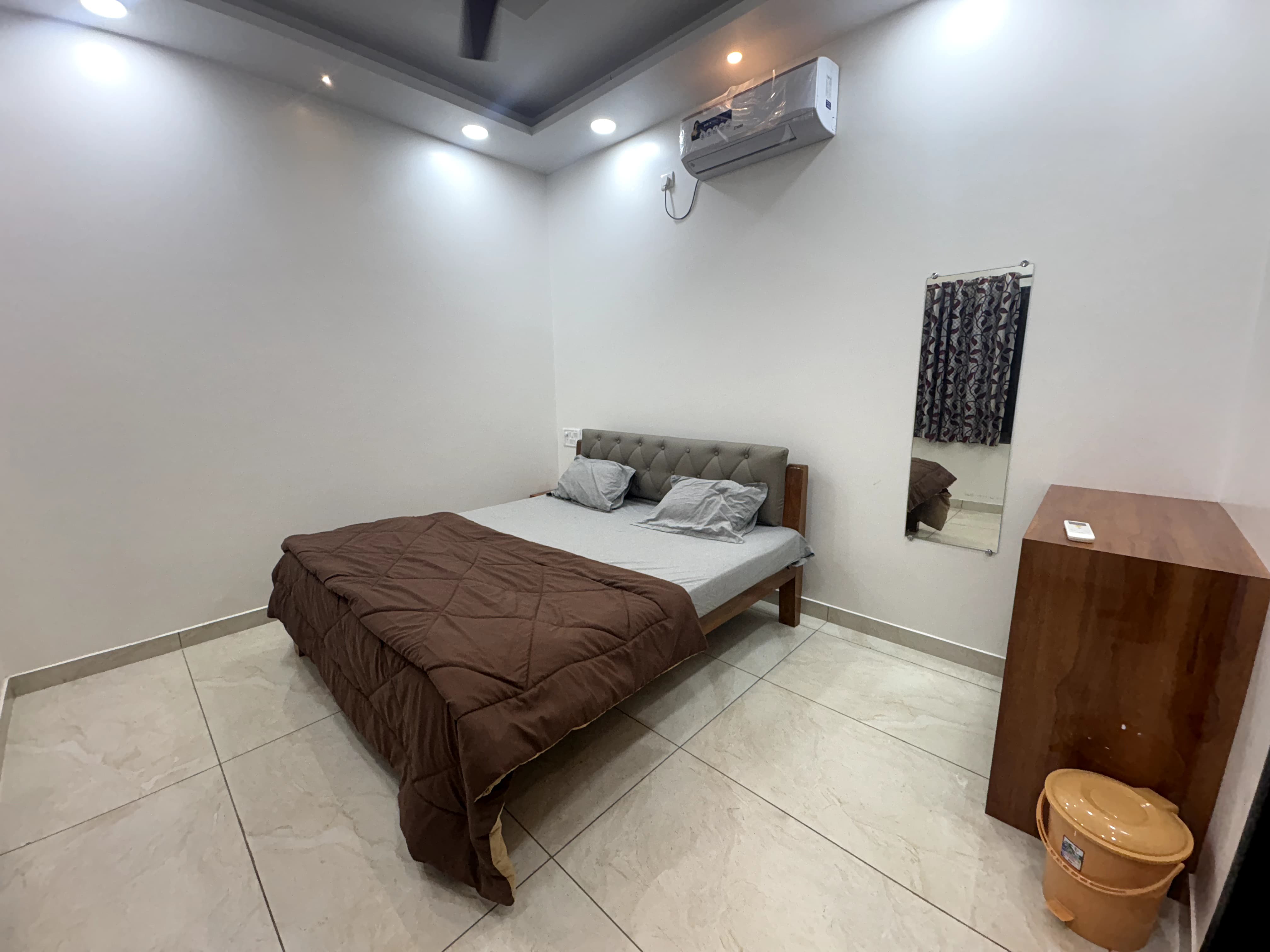 Deluxe Room 1