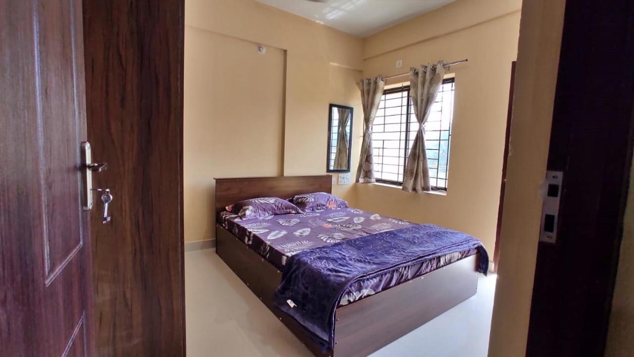 G01 HOMESTAYS - Tap to explore photos