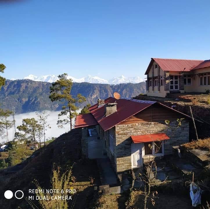 The Himalayan Breeze Resort - Tap to explore photos