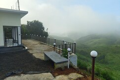 Mayflower villa 3BHK Stay with Valley View, Kuttikkanam