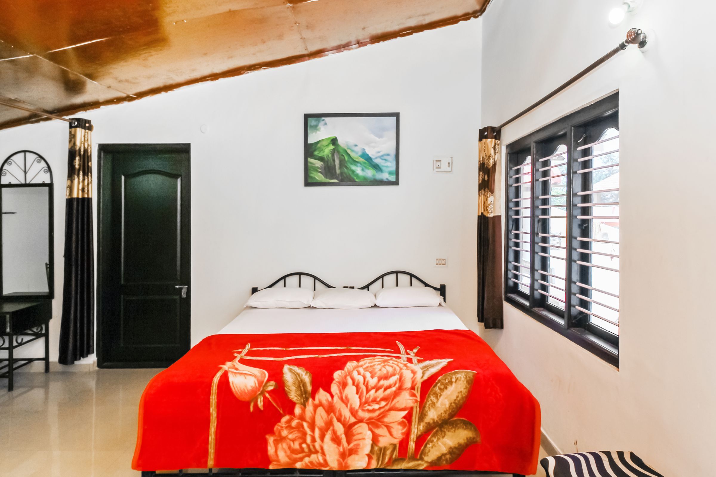 Kumble's Misty Mount Homestay - Tap to explore photos