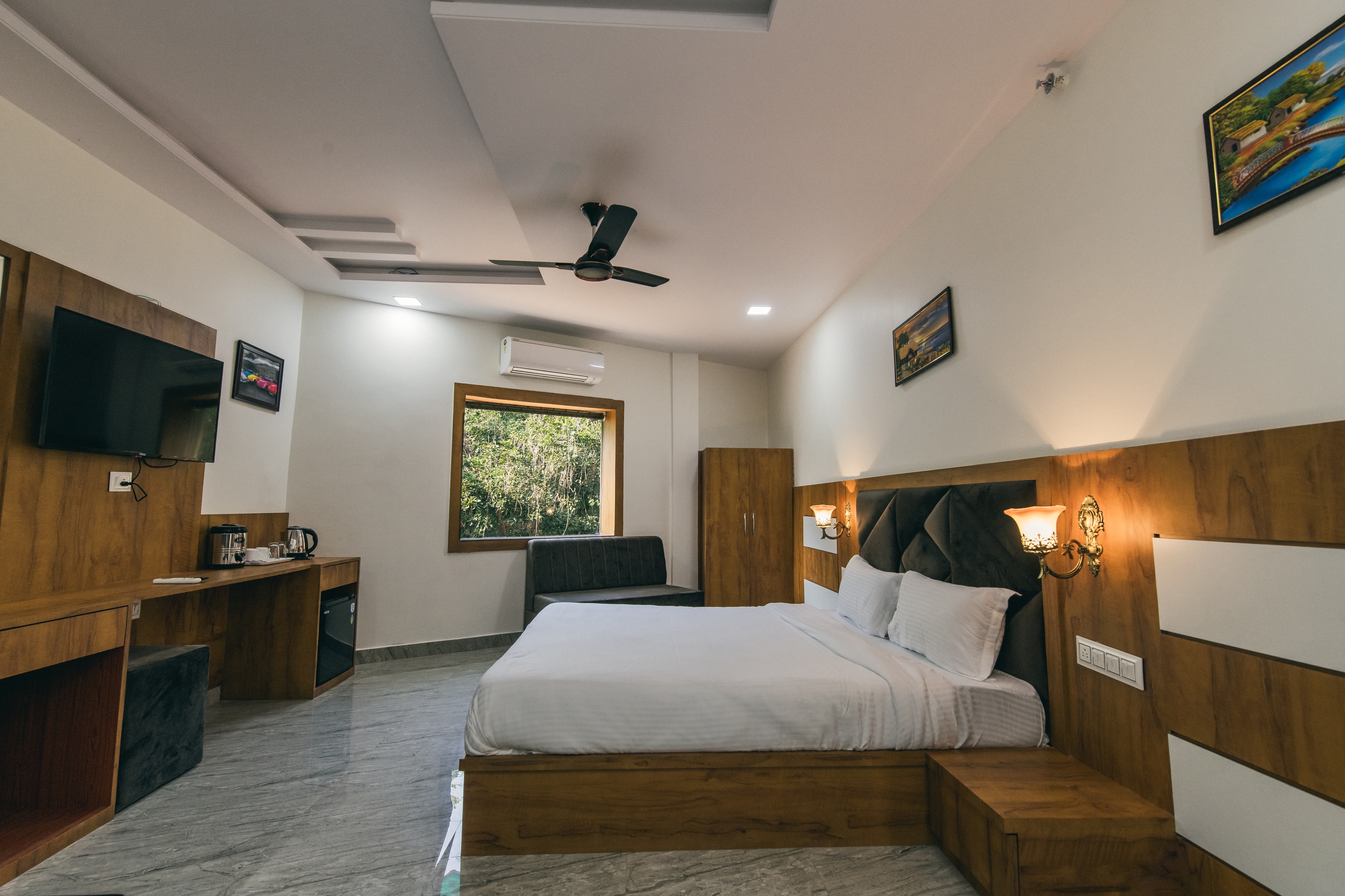 Serenity Hill Resort - A Boutique Resort in Udaipur. - Tap to explore photos