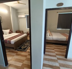 Family Suit Room