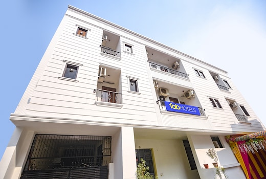FabHotel White House Tilak Nagar
