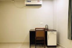 HOTEL ALMARAY, Cochin