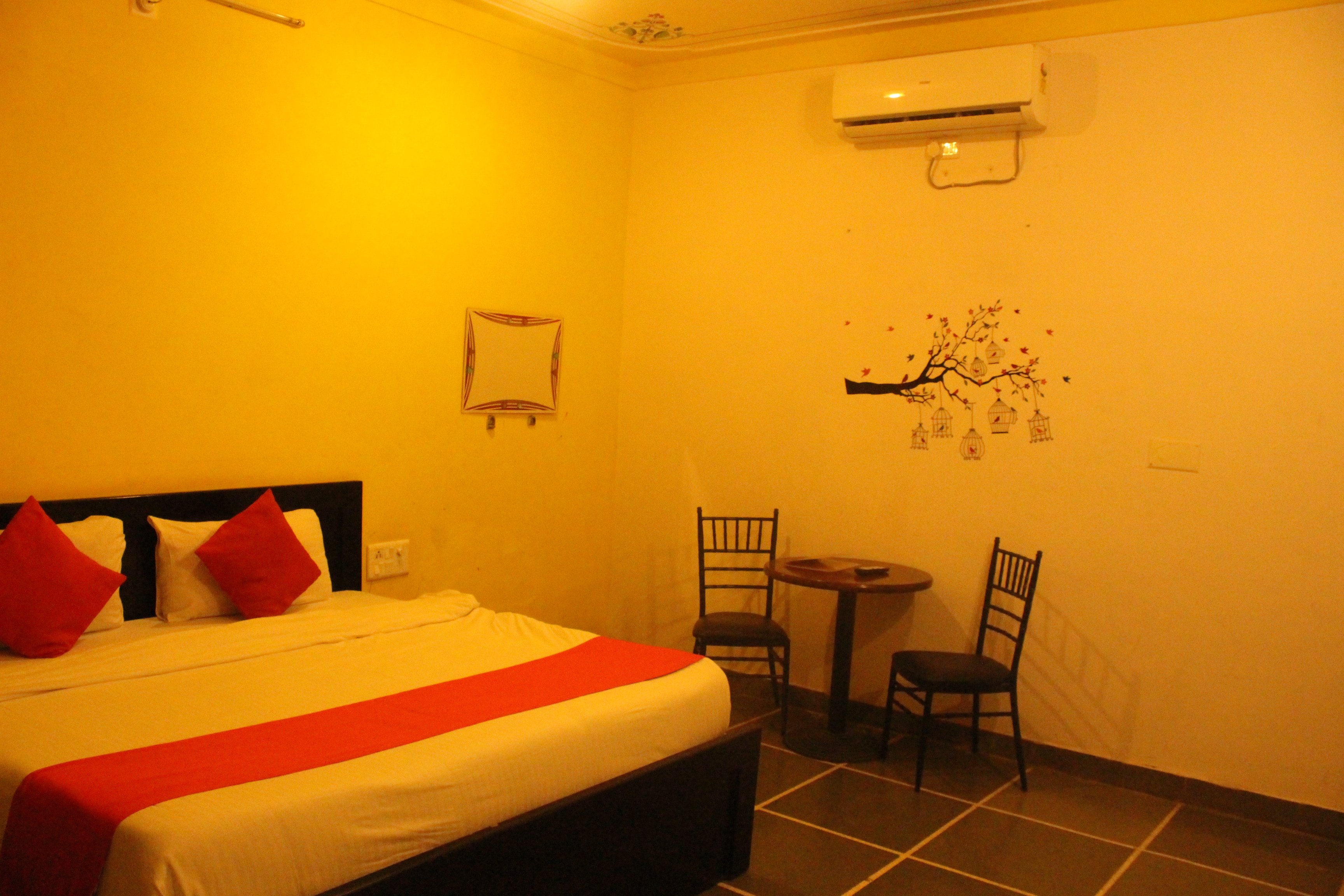 The Haveli Hotel and Spa - Tap to explore photos