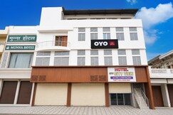SPOT ON 81108 Chouksey Yatri Niwas, Jabalpur