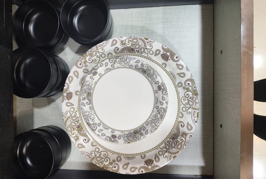 Homlee 4BHK Large Apt Near Vaishali Metro