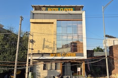 Hotel Clover, Mohali