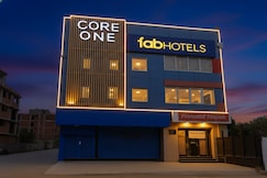 FabHotel Royale 58, Noida
