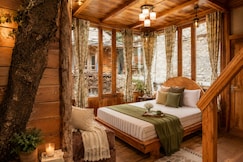 Swastikaa Aashiyana Home Stay, Sainj