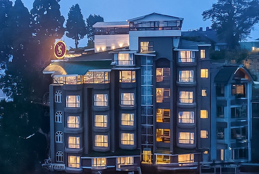 SUMITEL VISTA 800 METER FROM MALL ROAD