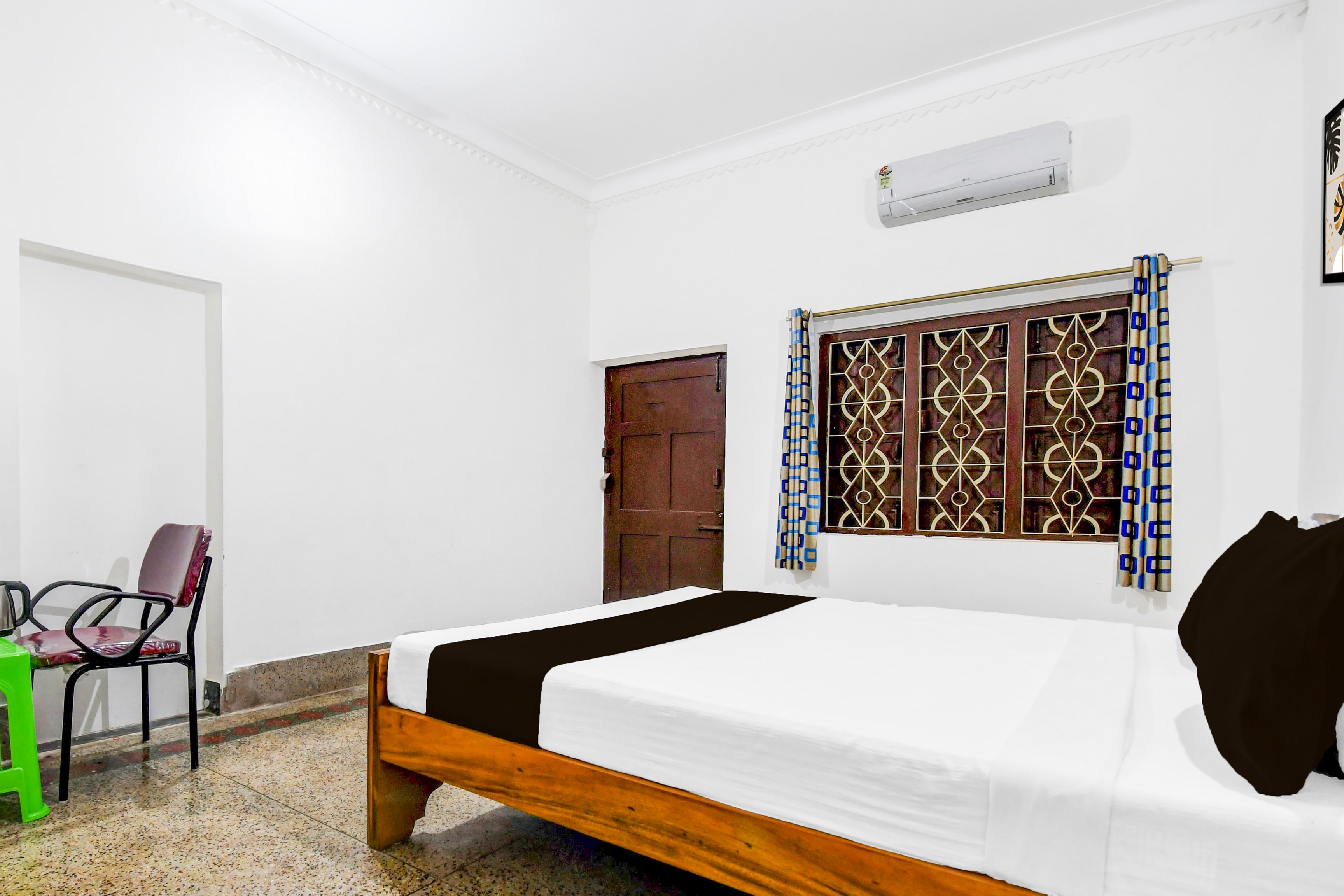 Hotel O Somanath Bhavan - Tap to explore photos