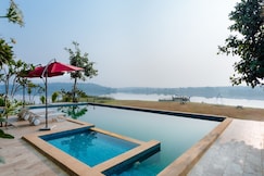 Swaram The Lake View Resort, Balod