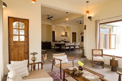 A Boutique Mountain Villa by The Slow House, Pangot